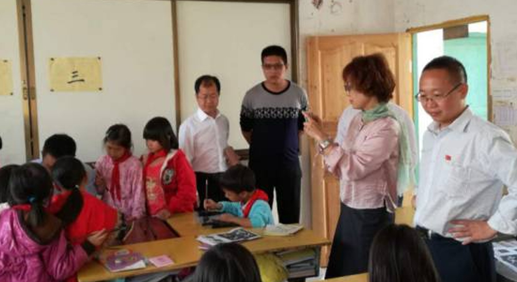 Visita a Anyuan, Jiangxi | Inteligência Sixunited junta as mãos à Fundação Longsai de Hong Kong para ajudar a educação em áreas montanhosas